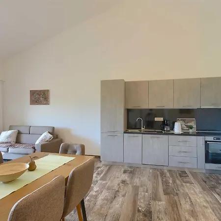 Apartment Novigrad By Awaytocroatia