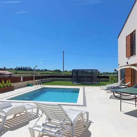 Apartment Novigrad By Awaytocroatia