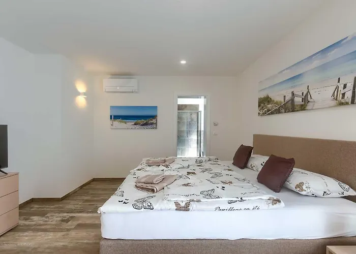 Novigrad By Awaytocroatia Apartamento