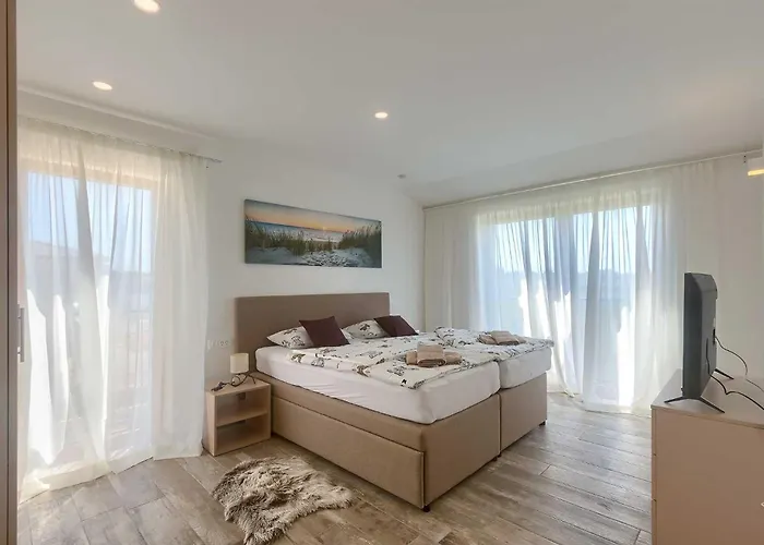 Novigrad By Awaytocroatia Apartamento *