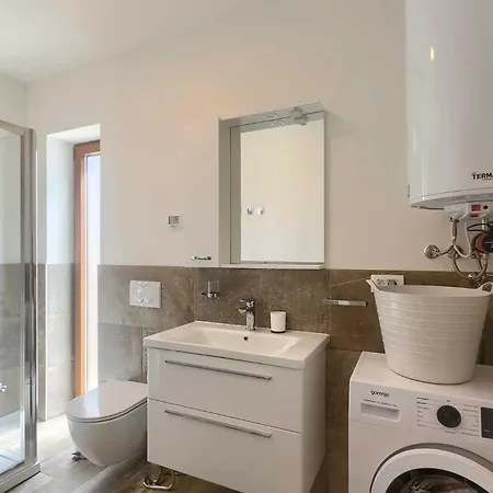 Appartement Novigrad By Awaytocroatia