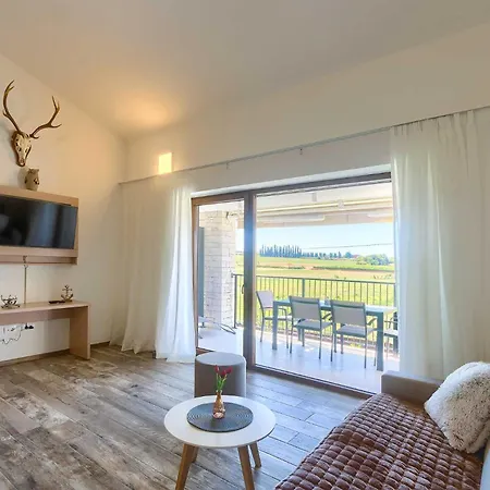 Appartement Novigrad By Awaytocroatia