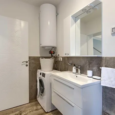 Novigrad By Awaytocroatia Appartement *