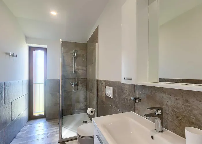 Διαμέρισμα Novigrad By Awaytocroatia