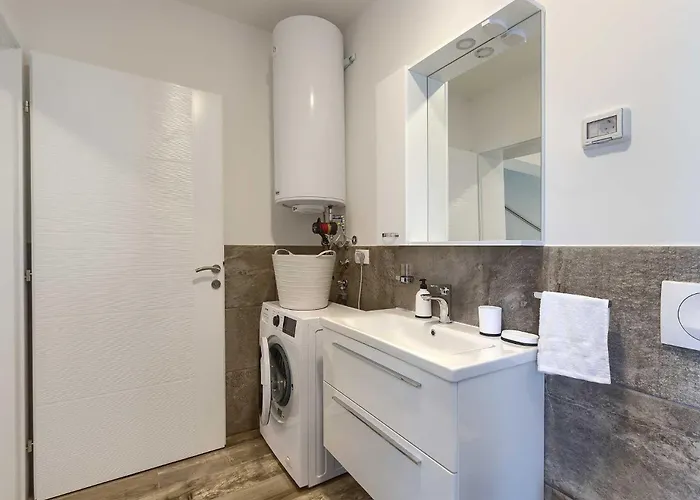 Novigrad By Awaytocroatia Διαμέρισμα *