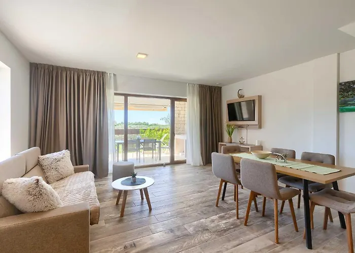 Διαμέρισμα Novigrad By Awaytocroatia *